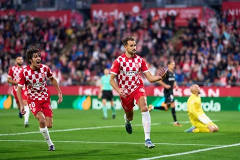 جيرونا يصعق ديبورتيفو آلافيس بهدف قاتل في الدوري الإسباني